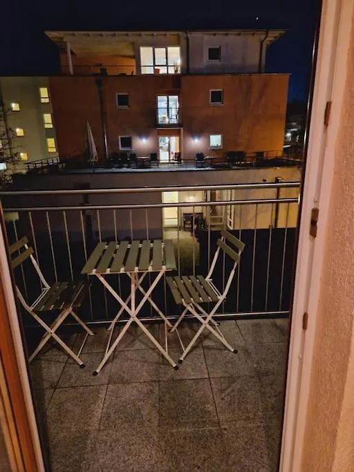 Wi03 120M² Grosses 5 Zimmer Apartment Fur Bis Zu 9 Personen Raunheim Germany